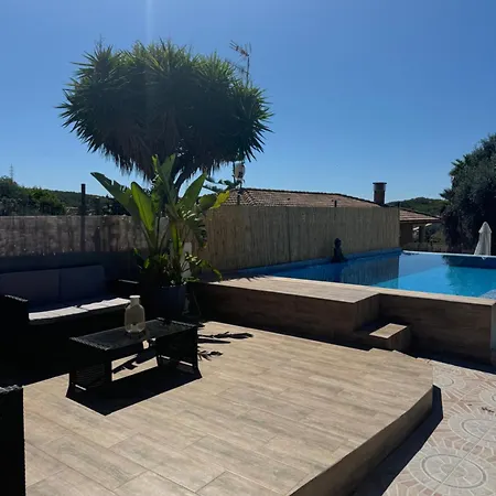 Alojamiento Con Piscina Privada *